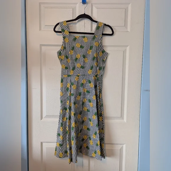 1950's Style Gingham Pineapple Dress - Picture 2 of 7